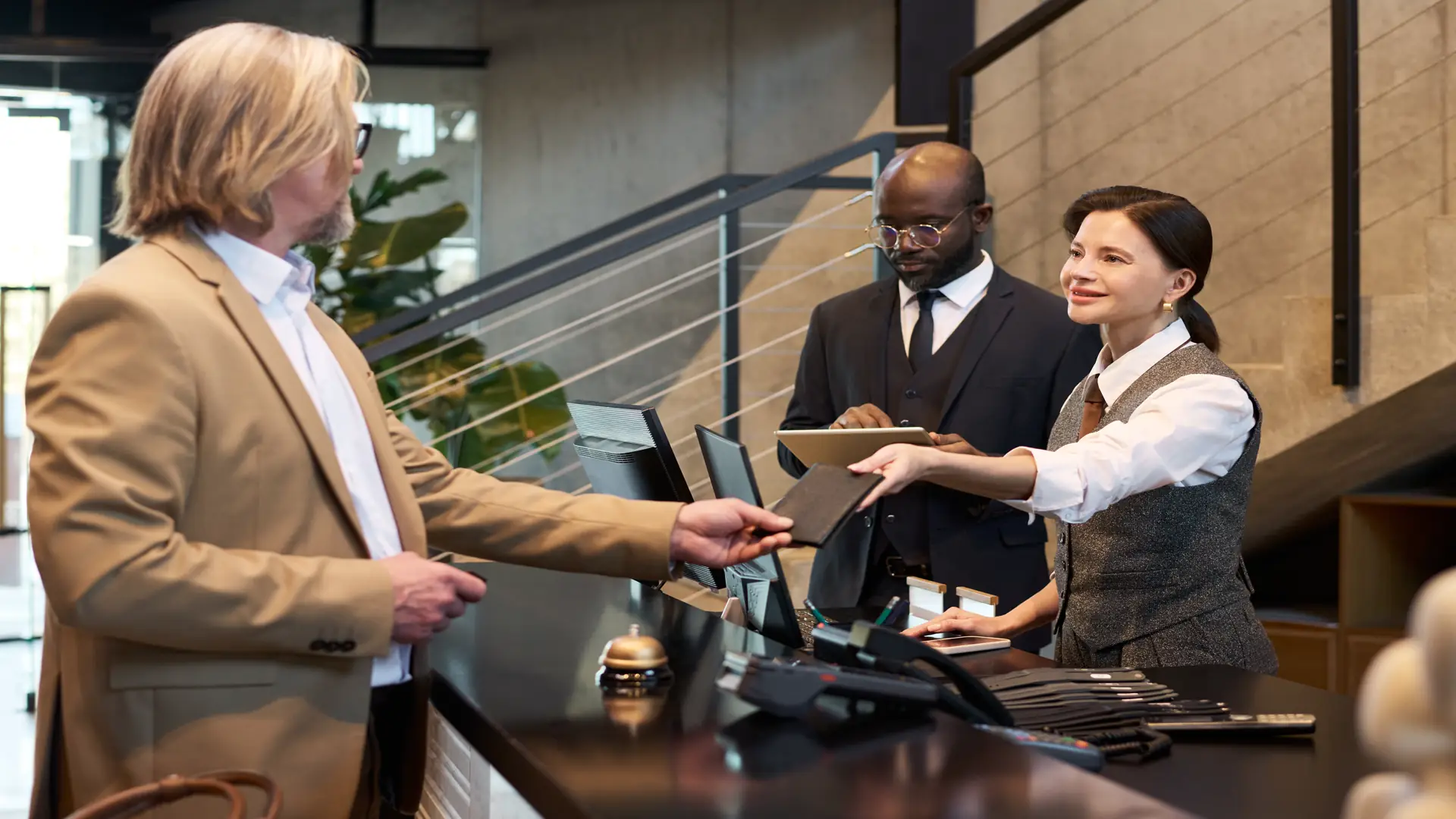 Hotel security Toronto, guest safety and key management surveillance