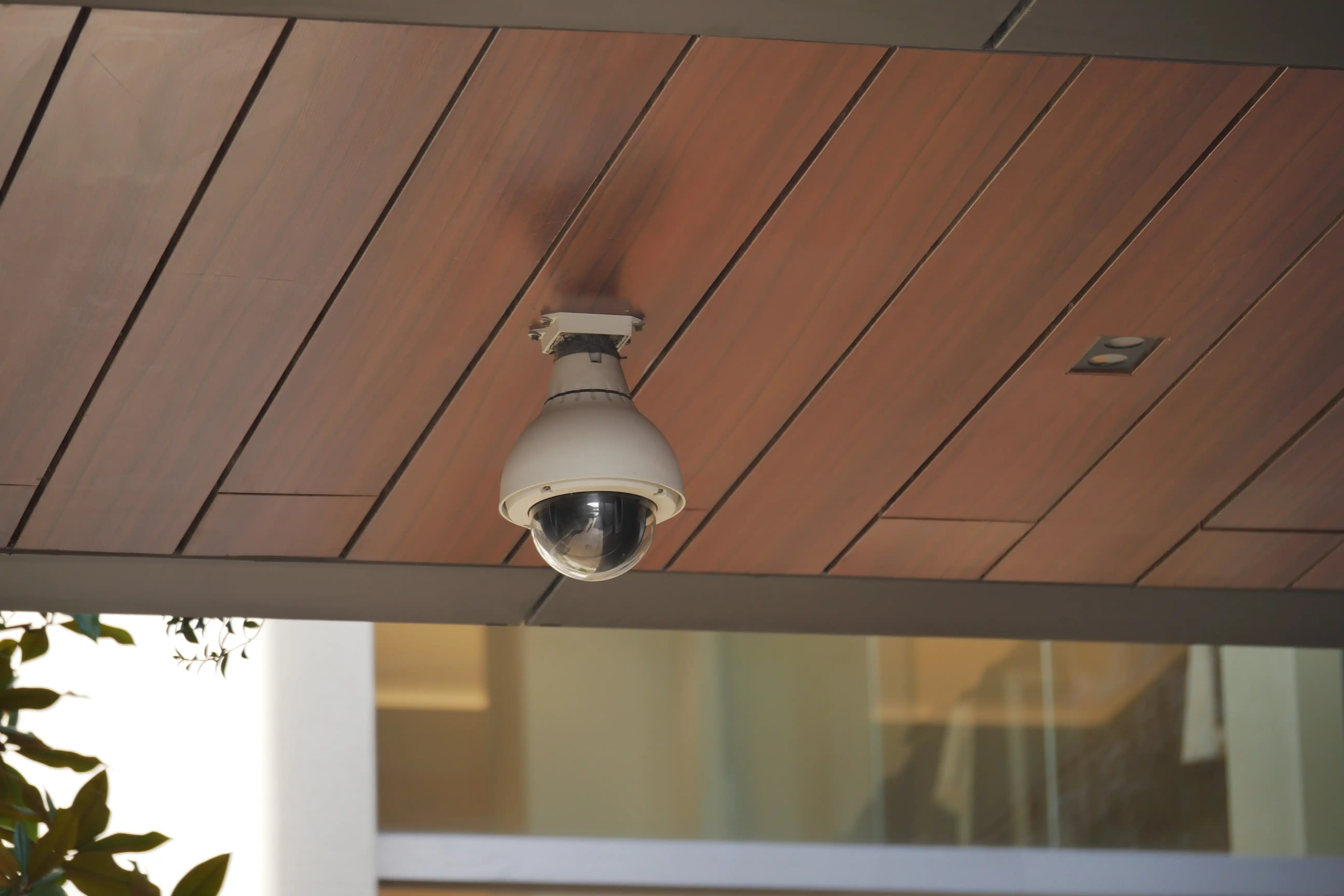 AI security cameras Toronto: smart human detection and full-color night vision